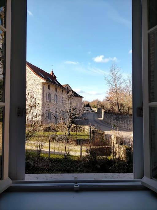 "Le Boheme", Logement Cosy, Au Calme Vertrieu 外观 照片