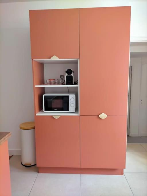 "Le Boheme", Logement Cosy, Au Calme Vertrieu 外观 照片