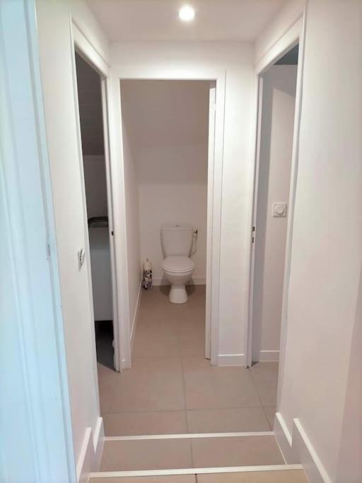 "Le Boheme", Logement Cosy, Au Calme Vertrieu 外观 照片